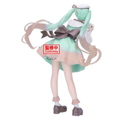 Hatsune Miku HM Miku with Camera Holiday Memories Figure