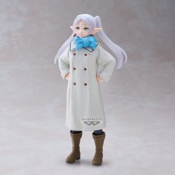 Frieren Frieren Winter Coat Ver. Figure